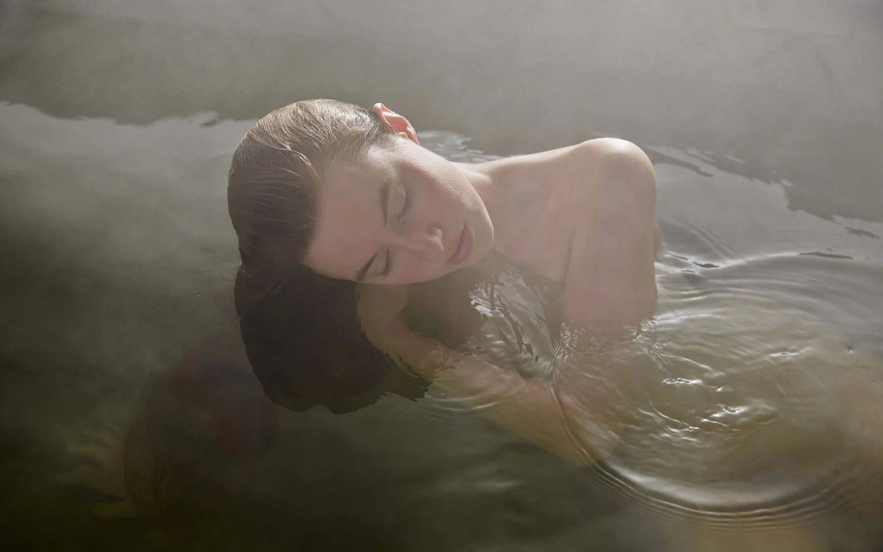 Water flowing as metaphor for mind clearing?>
