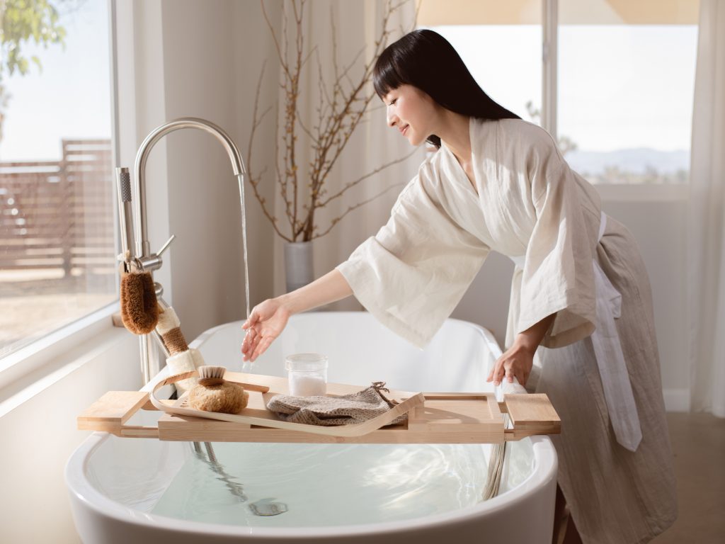 Peaceful bath setting with candles?>